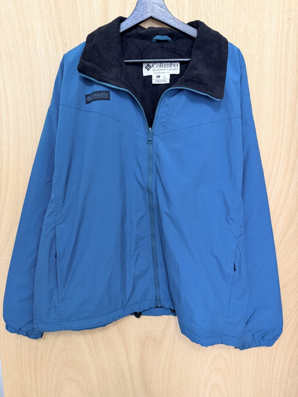 Columbia刷毛防風外套