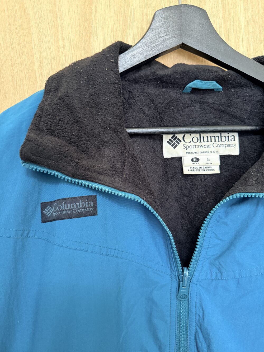 Columbia刷毛防風外套