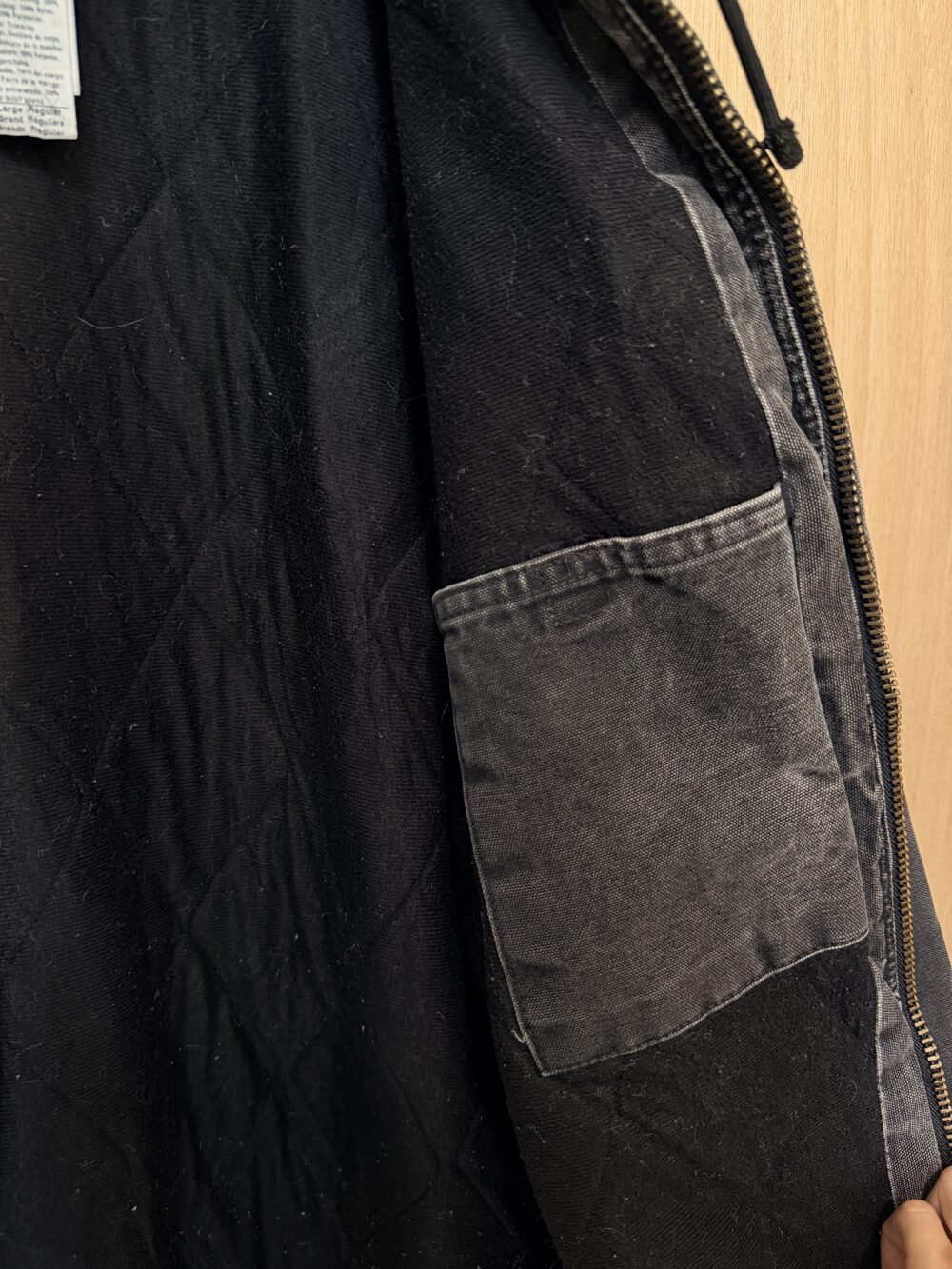 Carhartt 重磅連帽工裝外套