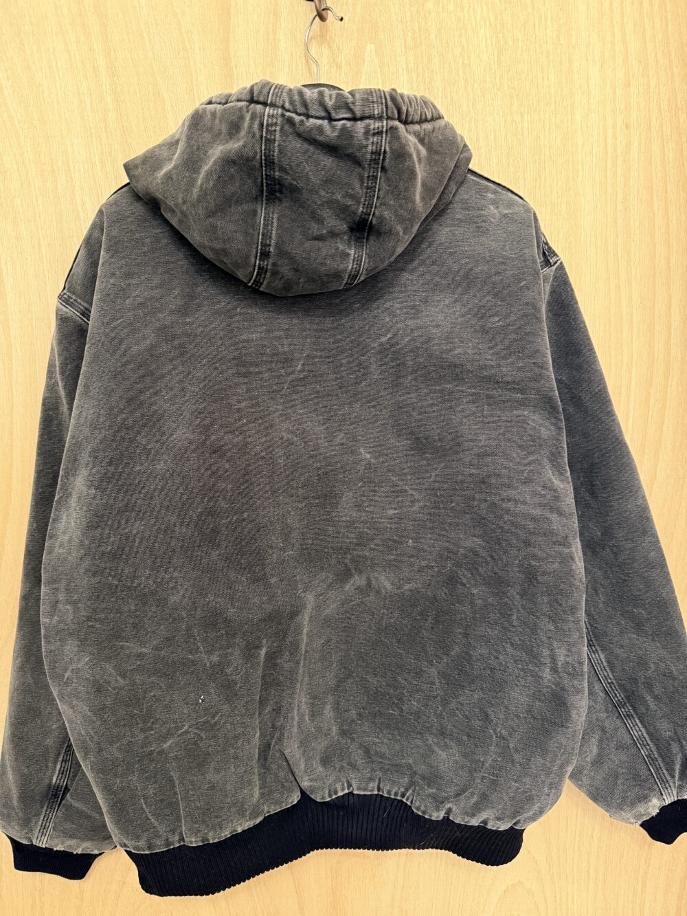 Carhartt 重磅連帽工裝外套