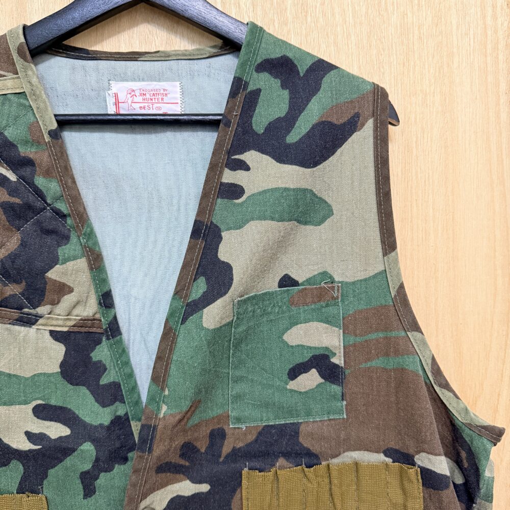 多口袋迷彩背心