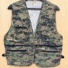 多口袋迷彩背心